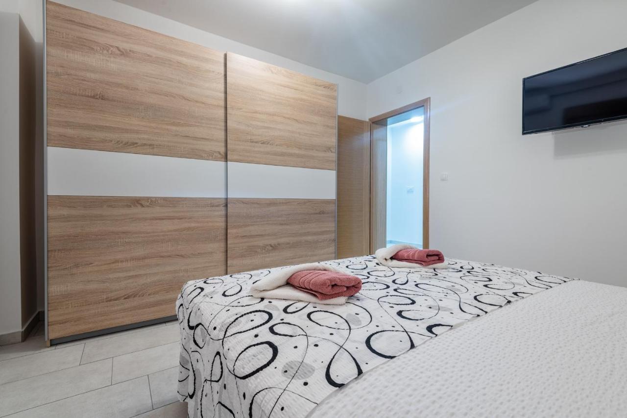 Apartments Mira Neum Exterior foto